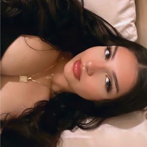 Meet your Posher, Zoe